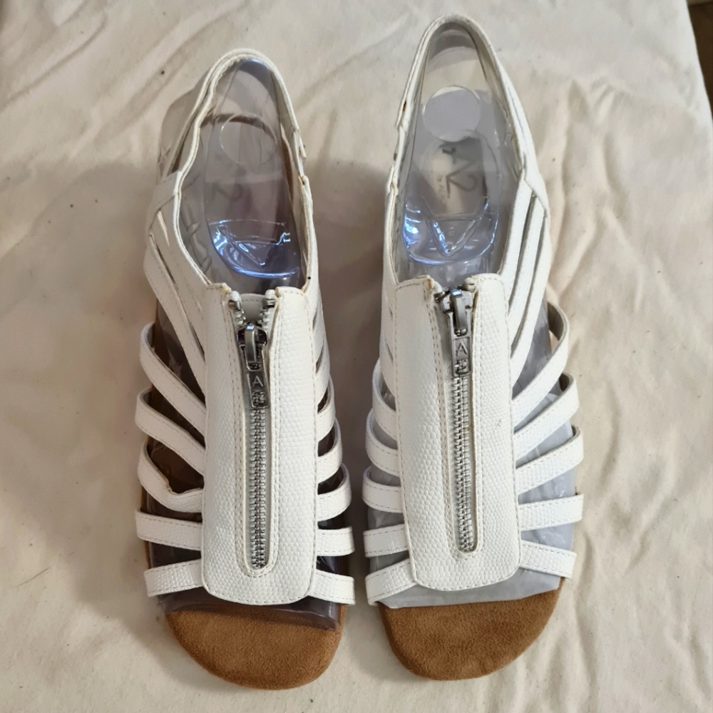 Aerosoles A2 by Women's Yetaway Wedge Sandal White Snake NEVER WORN 9W